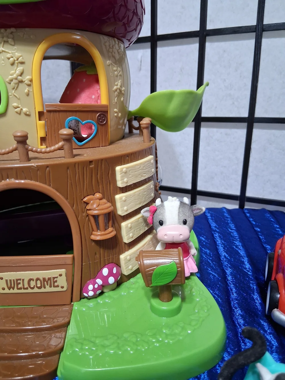 Treehouse cute playset